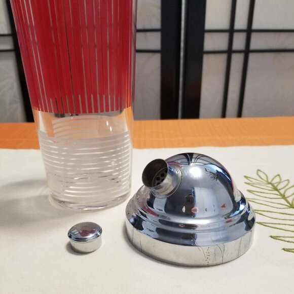 Art Deco 1930s Glass Martini / Cocktail Shaker w/ Chrome Top & Stopper - 11" - Picture 2 of 3